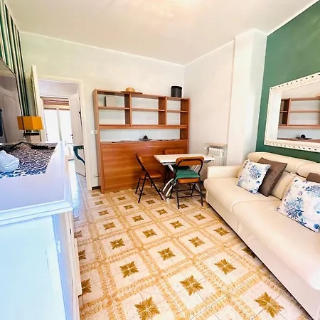 Duca A Per 4 Persone Giardino Vista Mare Gorgeous 1 Bed Flat With Garden!