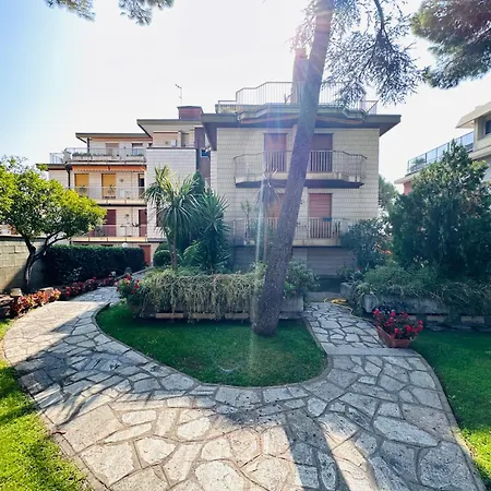 Duca - Garden & Seaview Apartament *