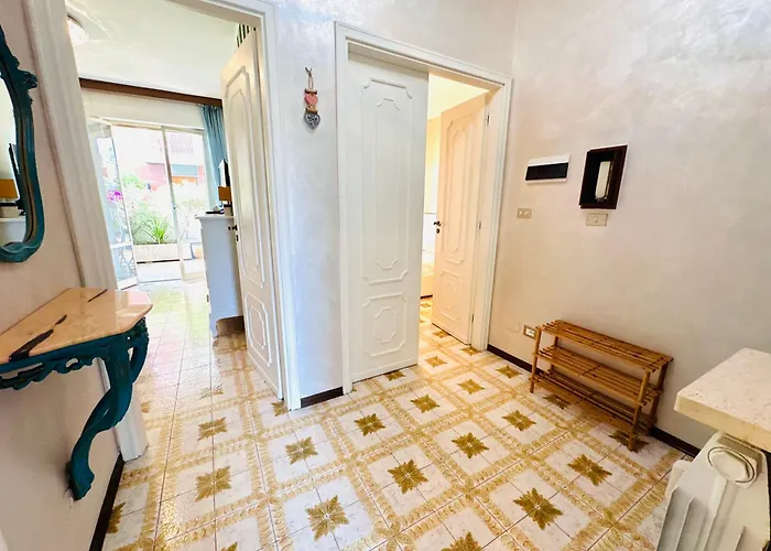 Duca - Garden & Seaview Apartment