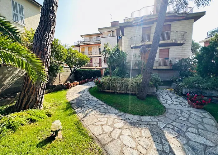 Duca - Garden & Seaview Apartment